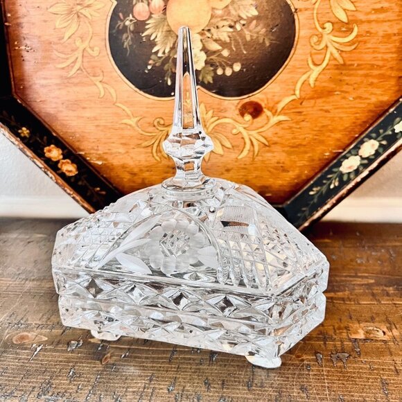 Vintage Heavy Footed Crystal Candy Trinket Dish - Picture 10 of 10